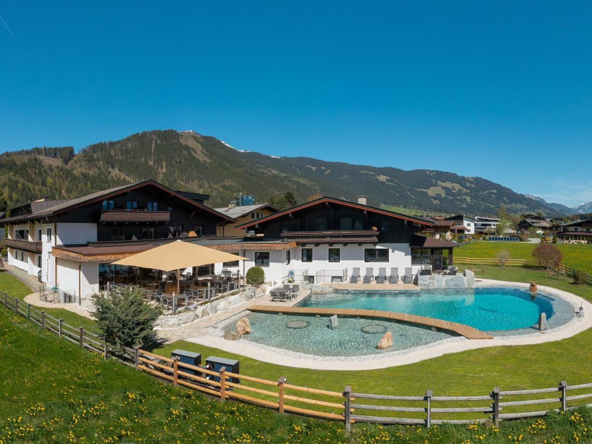 Hotel Quehenberger Maishofen Εξωτερικό φωτογραφία